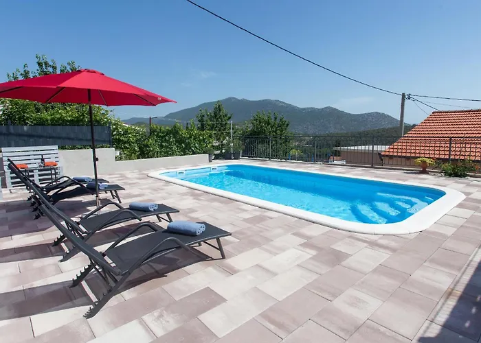 2 Bedroom Amazing Home In Gata
